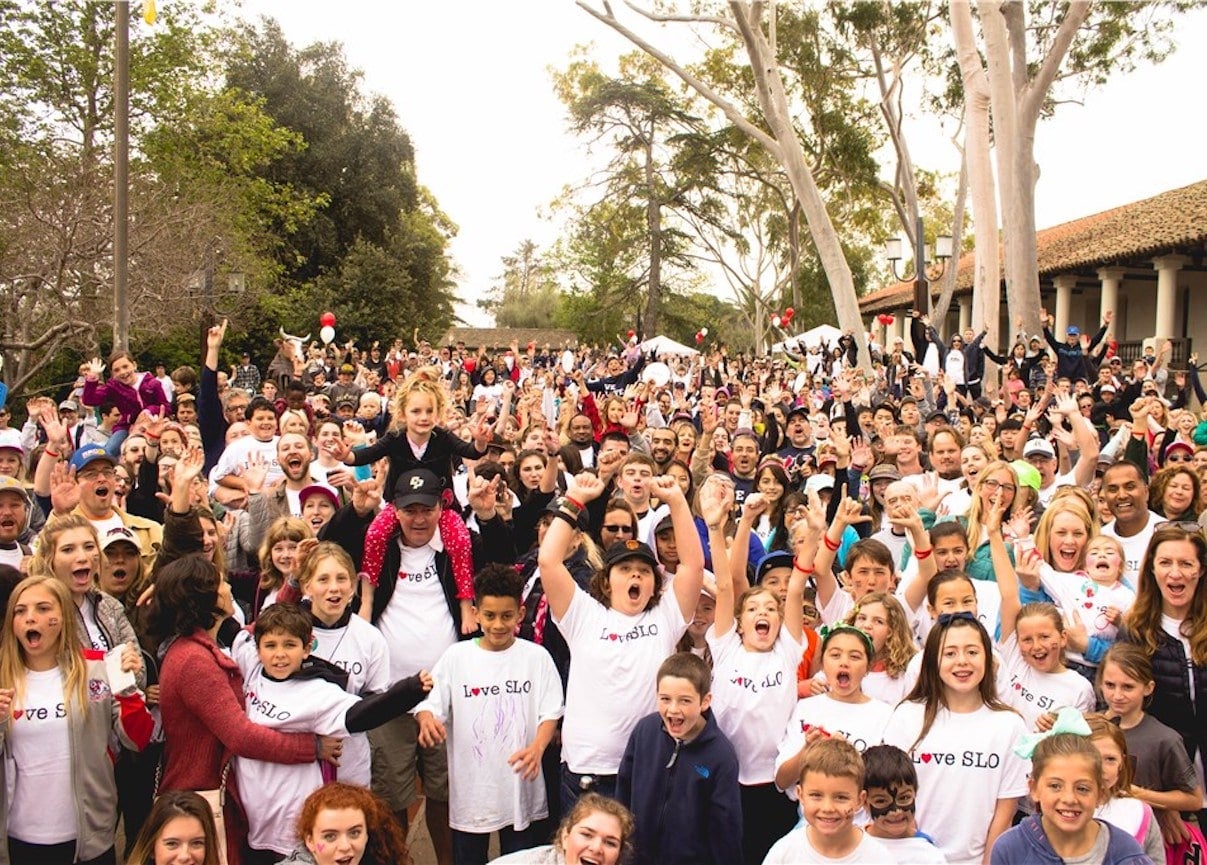 Crowds gather to take part in LOVE SLO!