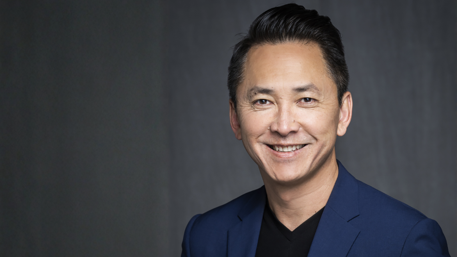 A headshot of Viet Thanh Nguyen.
